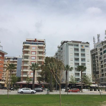 Sea View Apartment Onorato 1 Vlorë Exteriör bild