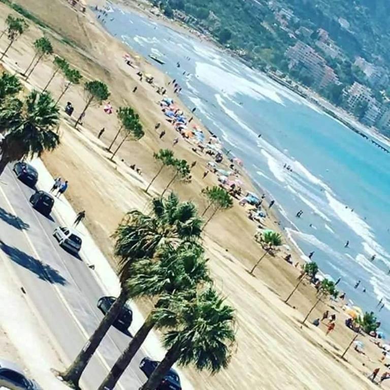 Sea View Apartment Onorato 1 Vlorë Exteriör bild